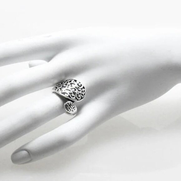 Filigreed Wrap-Around Spoon Ring in Sterling Silver